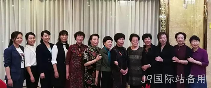 汪月霞率“六连”老战士来J9国际站备用参观指导